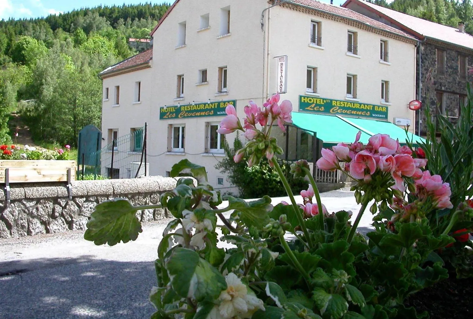 Les Cevennes Hotel Saint-Cirgues-en-Montagne