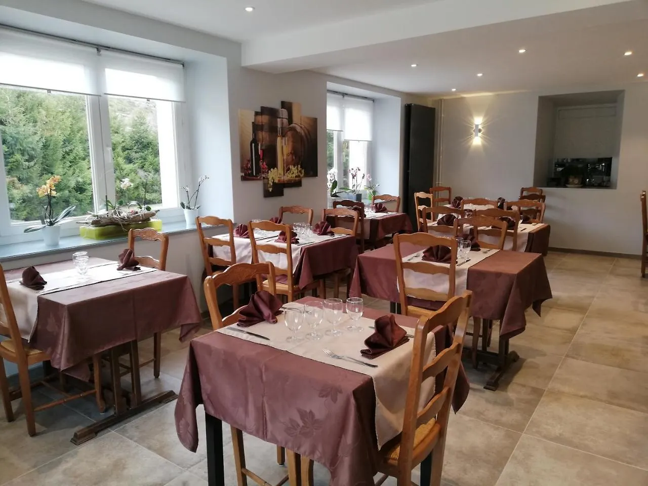 **  Les Cevennes Hotel Saint-Cirgues-en-Montagne France