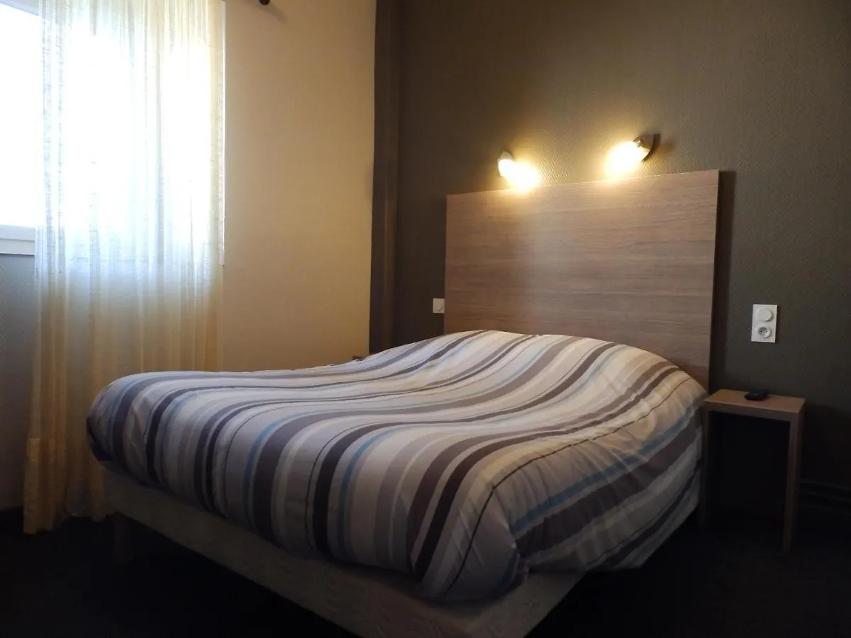 **  Les Cevennes Hotel Saint-Cirgues-en-Montagne France